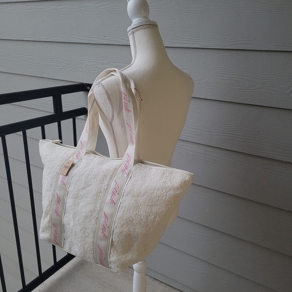 NWT Victoria's Secret Pink Soft Shearling Teddy-Cozy-Plush Tote Bag Large - Picture 15 of 15